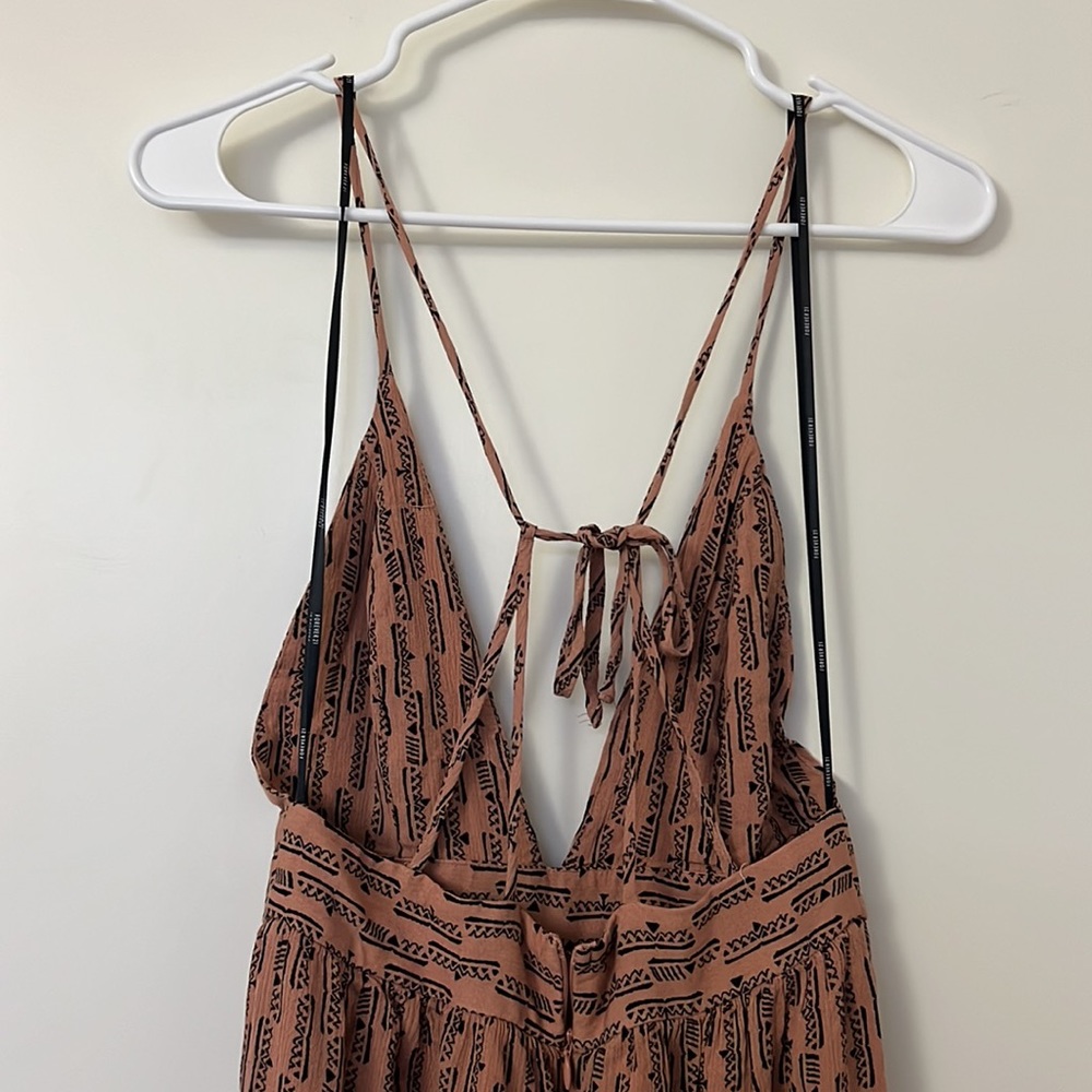 🪩 LAST CHANCE - F21 Romper - Picture 3 of 5